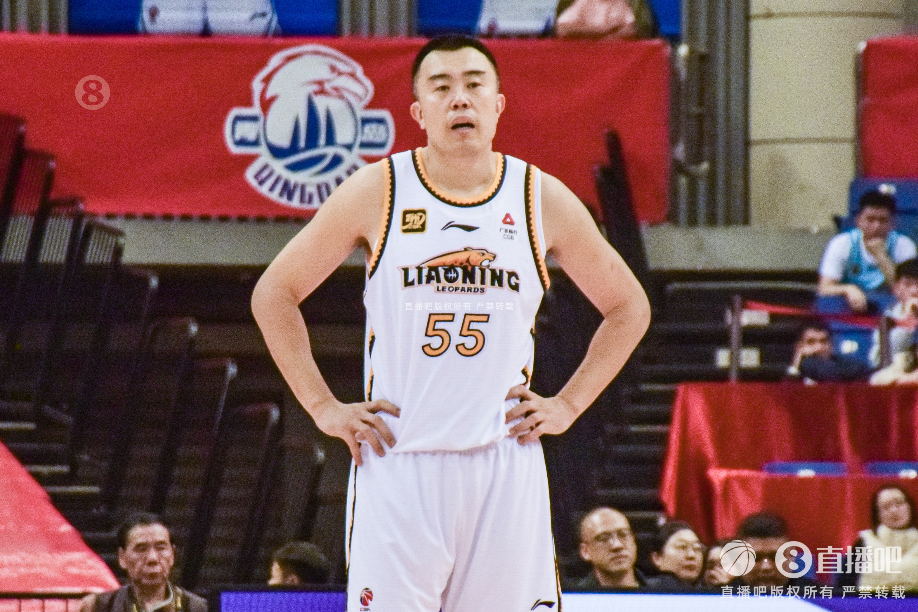 老將盡力了！韓德君7中4拿到14分12籃板3助攻